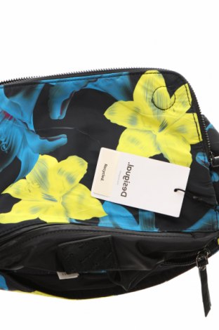 Damentasche Desigual, Farbe Mehrfarbig, Preis 60,31 €