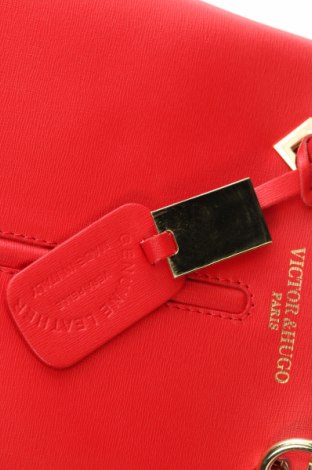 Дамска чанта VICTOR&HUGO, Цвят Червен, Цена 519,00 лв.