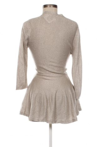 Дамска жилетка Zara Knitwear, Размер L, Цвят Сребрист, Цена 20,00 лв.