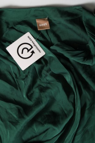 Дамска риза BOSS, Размер M, Цвят Зелен, Цена 222,00 лв.
