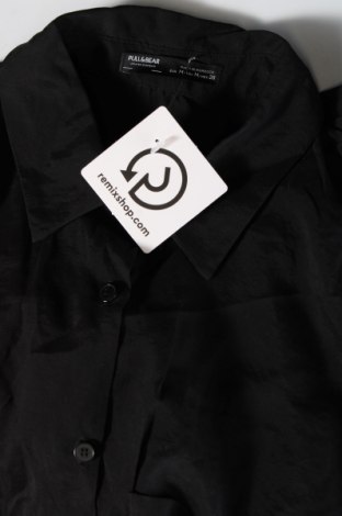 Дамска риза Pull&Bear, Размер M, Цвят Черен, Цена 25,00 лв.