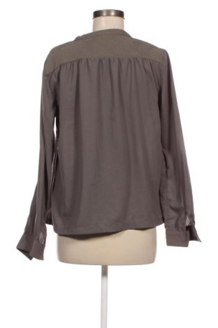 Γυναικείο πουκάμισο Vero Moda, Μέγεθος M, Χρώμα Γκρί, Τιμή 1,67 €