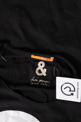 Damen T-Shirt BOSS, Größe M, Farbe Schwarz, Preis 34,10 €