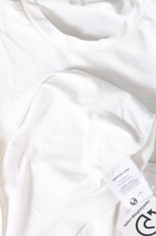 Γυναικείο t-shirt Designers Remix, Μέγεθος L, Χρώμα Λευκό, Τιμή 29,09 €