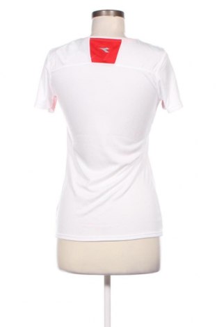 Γυναικείο t-shirt Diadora, Μέγεθος S, Χρώμα Λευκό, Τιμή 12,26 €