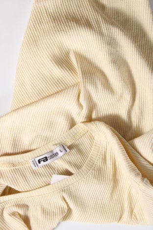 Дамска тениска Fb Sister, Размер L, Цвят Жълт, Цена 13,00 лв.