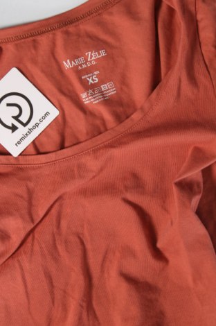 Dámské tričko Marie Zelie, Velikost XS, Barva Červená, Cena  226,00 Kč