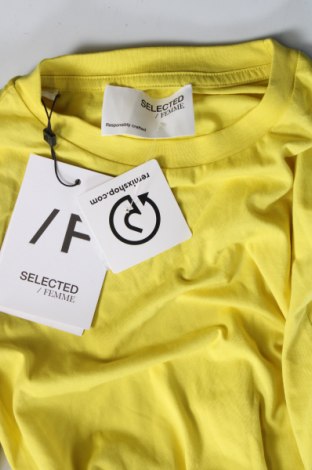 Damski T-shirt Selected Femme, Rozmiar XS, Kolor Żółty, Cena 107,01 zł