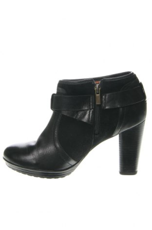 Dámské boty  Clarks, Velikost 39, Barva Černá, Cena  611,00 Kč