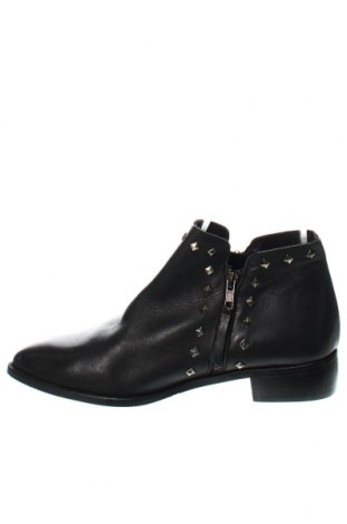 Dámské boty  Ippon Vintage, Velikost 40, Barva Černá, Cena  585,00 Kč