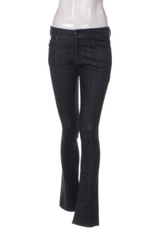 Дамски дънки Armani Jeans, Размер M, Цвят Син, Цена 92,12 лв.