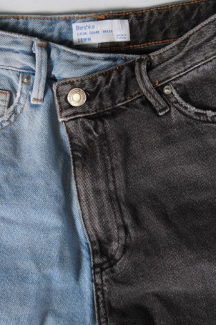 Damen Jeans Bershka, Größe XS, Farbe Mehrfarbig, Preis € 14,84