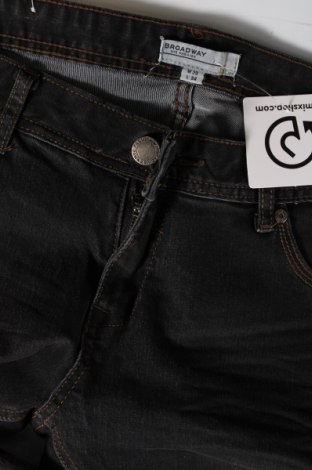 Dámske džínsy  Broadway, Veľkosť M, Farba Čierna, Cena  2,47 €