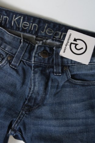 Dámské džíny  Calvin Klein Jeans, Velikost S, Barva Modrá, Cena  398,00 Kč