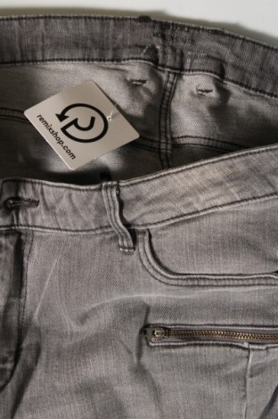 Damskie jeansy Esmara, Rozmiar XL, Kolor Szary, Cena 34,32 zł