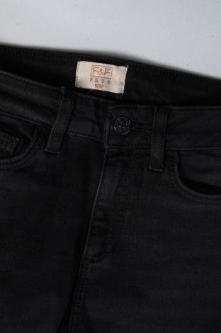 Dámské džíny  F&F, Velikost S, Barva Černá, Cena  462,00 Kč