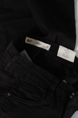 Dámské džíny  Gina Tricot, Velikost S, Barva Černá, Cena  375,00 Kč