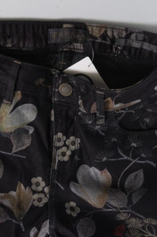 Damen Jeans Guess, Größe S, Farbe Mehrfarbig, Preis 25,42 €