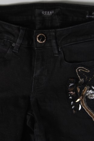 Damen Jeans Guess, Größe XS, Farbe Schwarz, Preis 35,54 €
