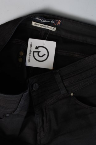 Damen Jeans Mavi, Größe L, Farbe Schwarz, Preis 15,00 €