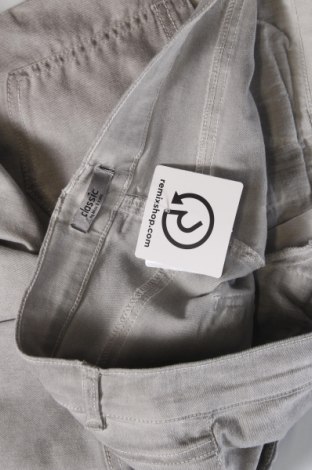 Damen Jeans Miss Etam, Größe L, Farbe Grau, Preis 4,45 €