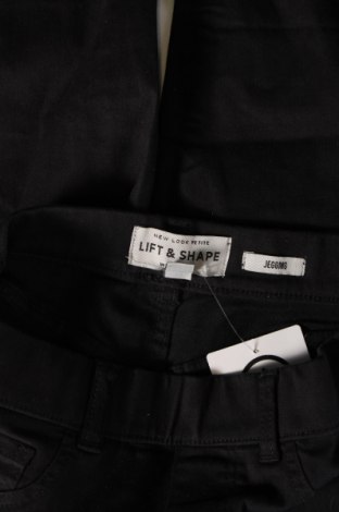 Dámské džíny  New Look, Velikost M, Barva Černá, Cena  129,00 Kč