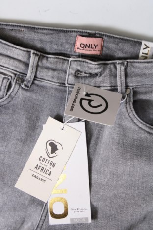 Dámske džínsy  ONLY, Veľkosť M, Farba Sivá, Cena  5,26 €