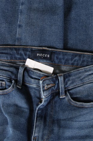 Dámské džíny  Pieces, Velikost S, Barva Modrá, Cena  57,00 Kč
