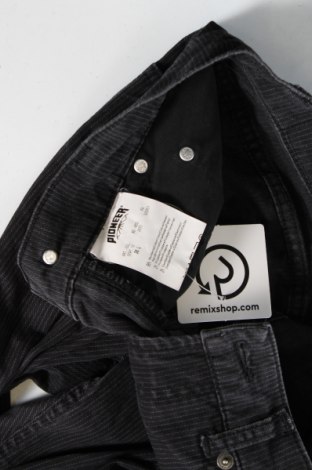 Damen Jeans Pioneer, Größe S, Farbe Schwarz, Preis 4,60 €