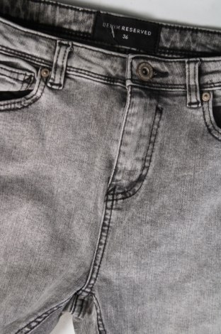 Dámske džínsy  Reserved, Veľkosť XS, Farba Sivá, Cena  10,50 €