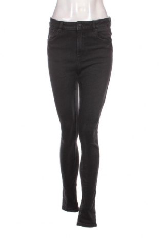 Damen Jeans Reserved, Größe M, Farbe Grau, Preis 9,08 €