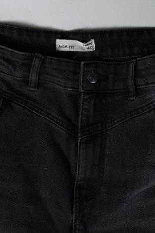 Damen Jeans Sinsay, Größe M, Farbe Schwarz, Preis 4,16 €
