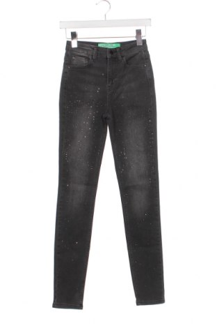 Damen Jeans United Colors Of Benetton, Größe XS, Farbe Schwarz, Preis 9,42 €