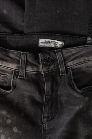 Dámske džínsy  Zara, Veľkosť XS, Farba Sivá, Cena  3,51 €
