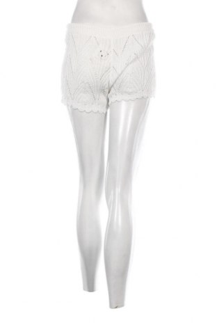 Дамски къс панталон, Размер M, Цвят Бял, Цена 8,74 лв.