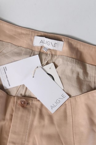 Дамски къс панталон Aligne, Размер XL, Цвят Бежов, Цена 78,51 лв.
