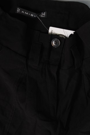 Дамски къс панталон Amisu, Размер XS, Цвят Черен, Цена 7,98 лв.