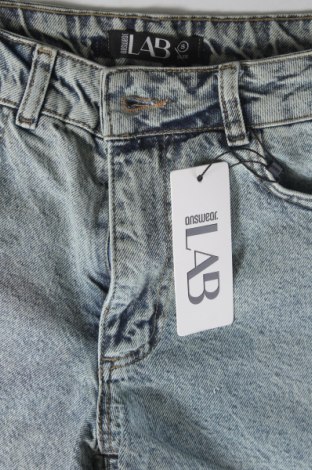 Γυναικείο κοντό παντελόνι Answear, Μέγεθος S, Χρώμα Μπλέ, Τιμή 15,98 €