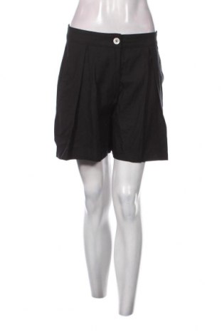 Γυναικείο κοντό παντελόνι Bershka, Μέγεθος M, Χρώμα Μαύρο, Τιμή 4,82 €