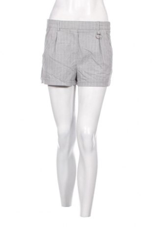 Pantaloni scurți de femei Bershka, Mărime XS, Culoare Gri, Preț 26,88 Lei