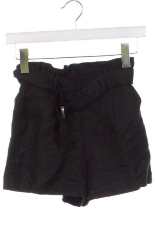 Дамски къс панталон Bershka, Размер XS, Цвят Черен, Цена 7,22 лв.
