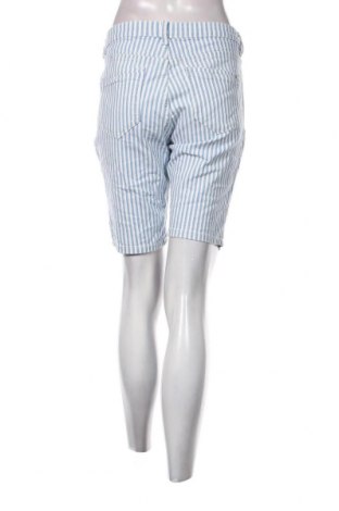 Дамски къс панталон C&A, Размер L, Цвят Многоцветен, Цена 19,00 лв.