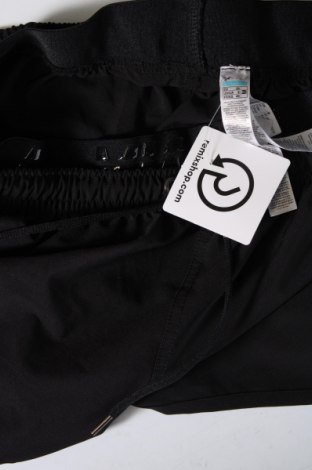 Γυναικείο κοντό παντελόνι Censored, Μέγεθος M, Χρώμα Μαύρο, Τιμή 4,70 €