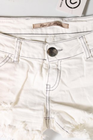 Pantaloni scurți de femei Cipo & Baxx, Mărime M, Culoare Alb, Preț 78,95 Lei