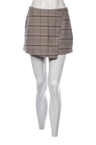 Γυναικείο κοντό παντελόνι Cropp, Μέγεθος M, Χρώμα Πολύχρωμο, Τιμή 6,26 €