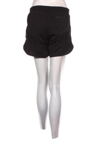 Дамски къс панталон Deha, Размер M, Цвят Черен, Цена 51,00 лв.