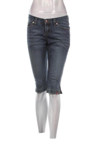 Дамски къс панталон Edc By Esprit, Размер S, Цвят Син, Цена 13,69 лв.
