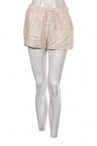 Дамски къс панталон Esmara, Размер M, Цвят Екрю, Цена 8,74 лв.