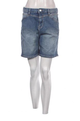 Дамски къс панталон Esprit, Размер M, Цвят Син, Цена 10,80 лв.