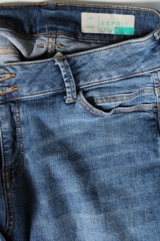 Дамски къс панталон Esprit, Размер M, Цвят Син, Цена 24,00 лв.